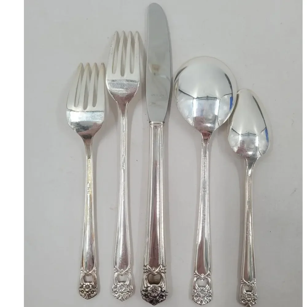 Rogers Brothers Silver Plate‎ Eternally Yours Coquette 6-8